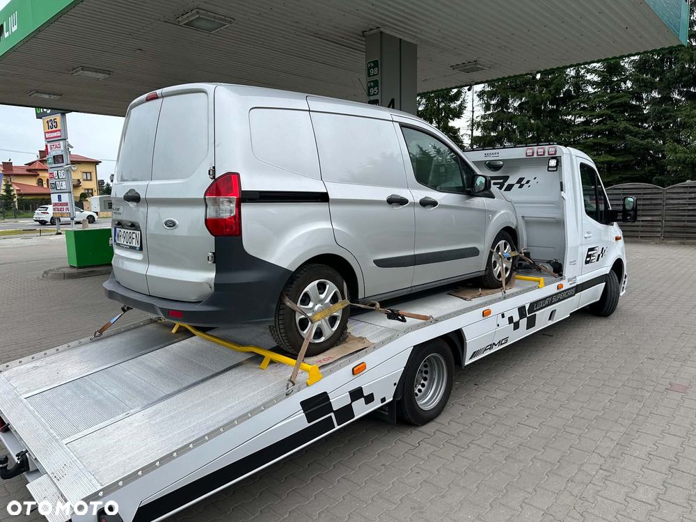Ford COURIER - 1