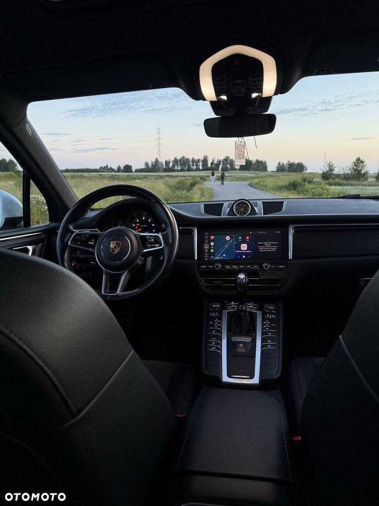Porsche Macan - 4
