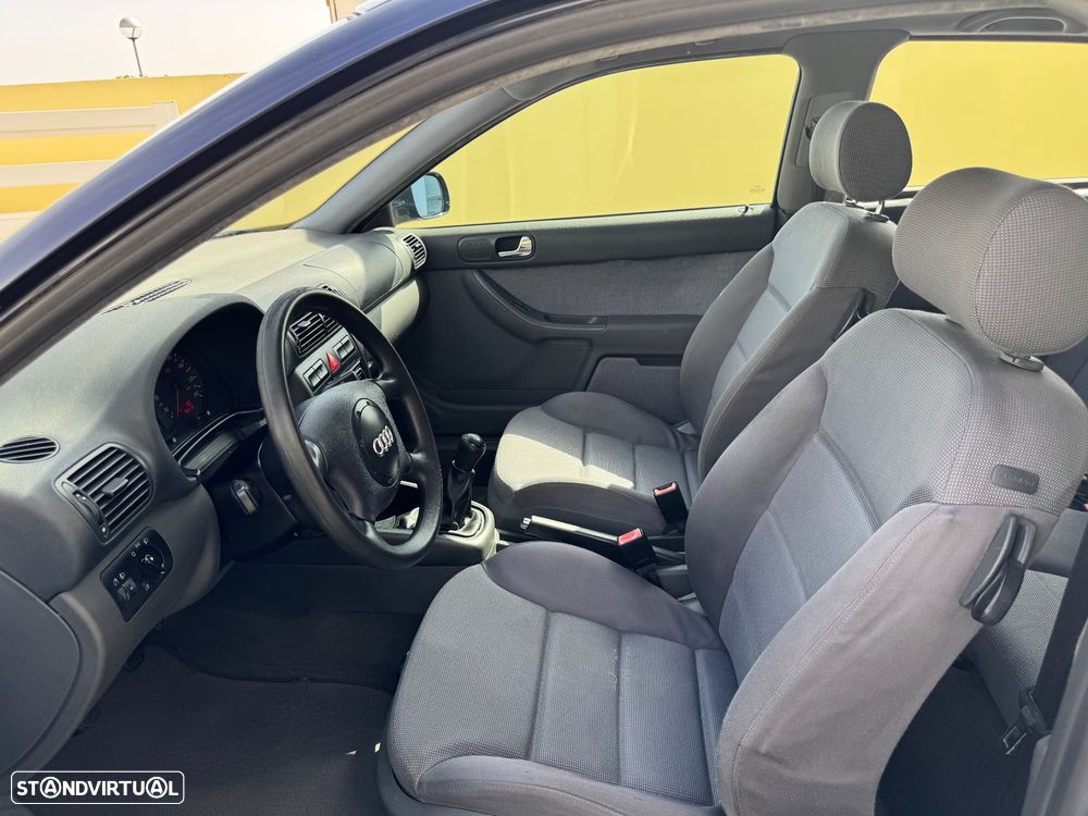Audi A3 1.6 Attraction - 10