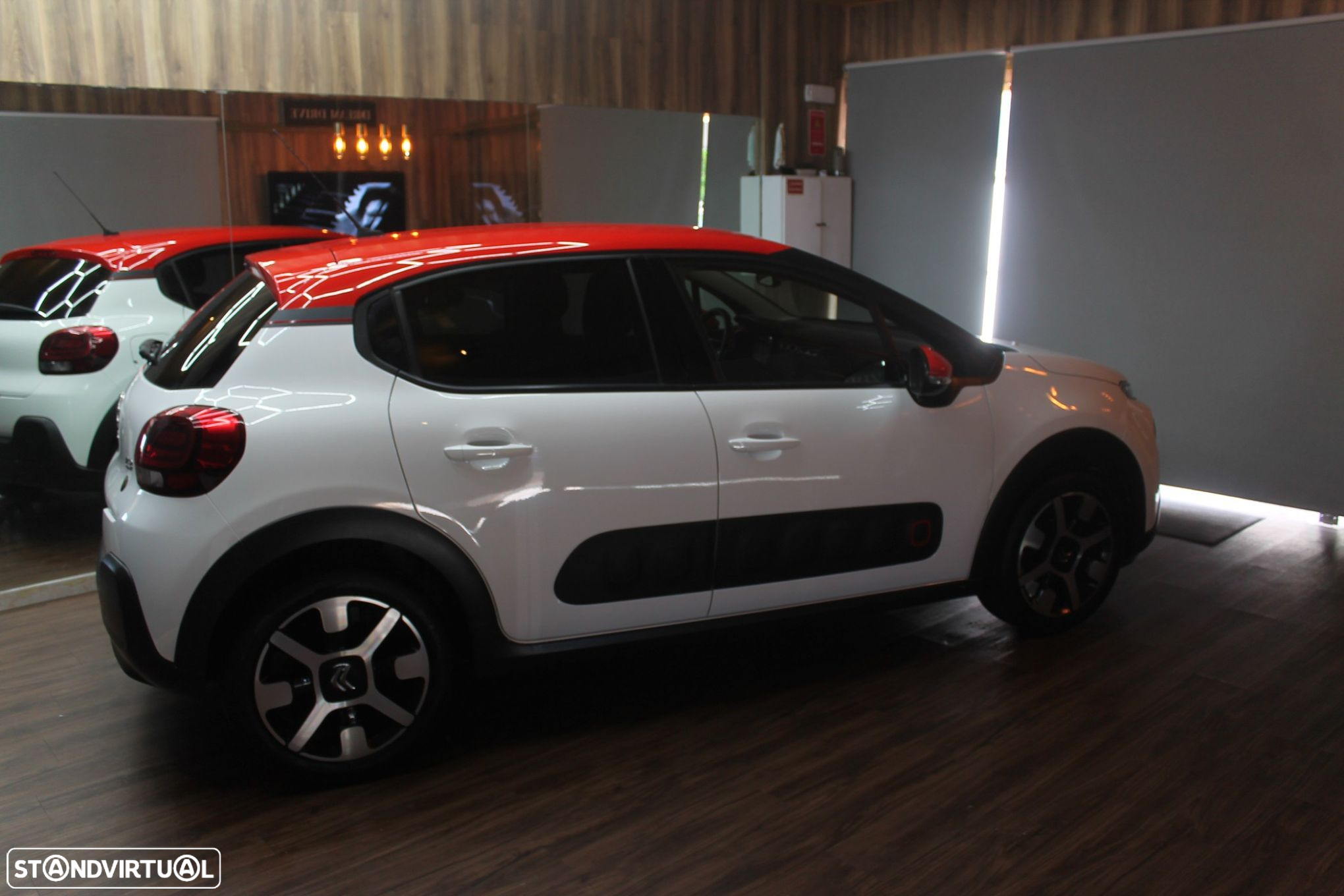 Citroën C3 1.2 PureTech Shine - 6