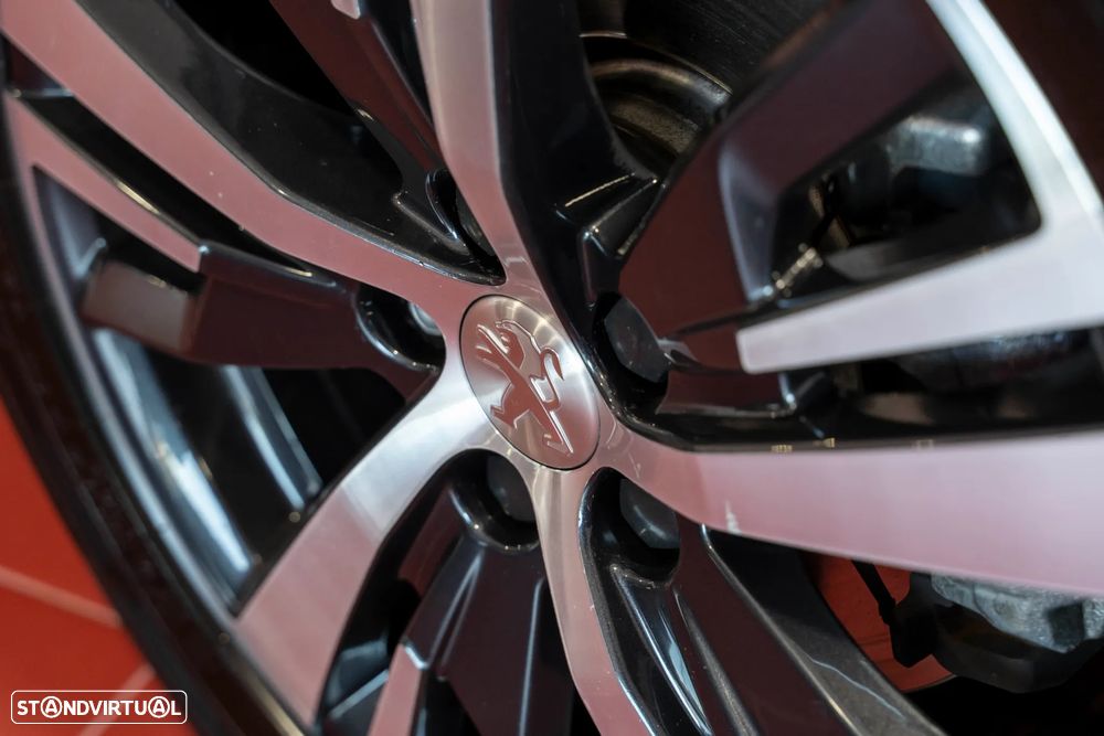 Peugeot 5008 1.5 BlueHDi Allure Pack EAT8 - 6