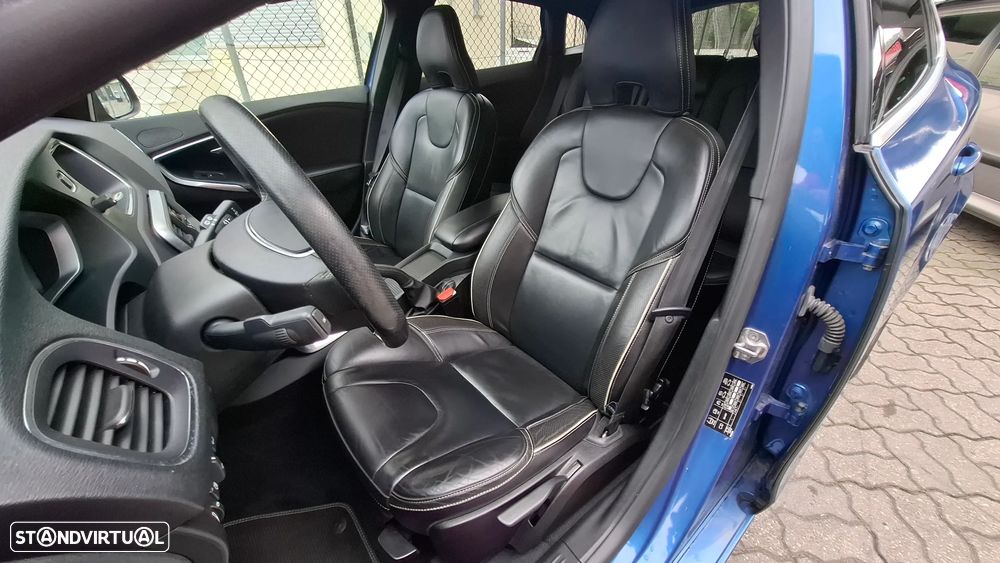 Volvo V40 2.0 D2 R-Design - 22