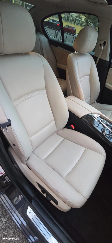 BMW 525 d Auto - 11