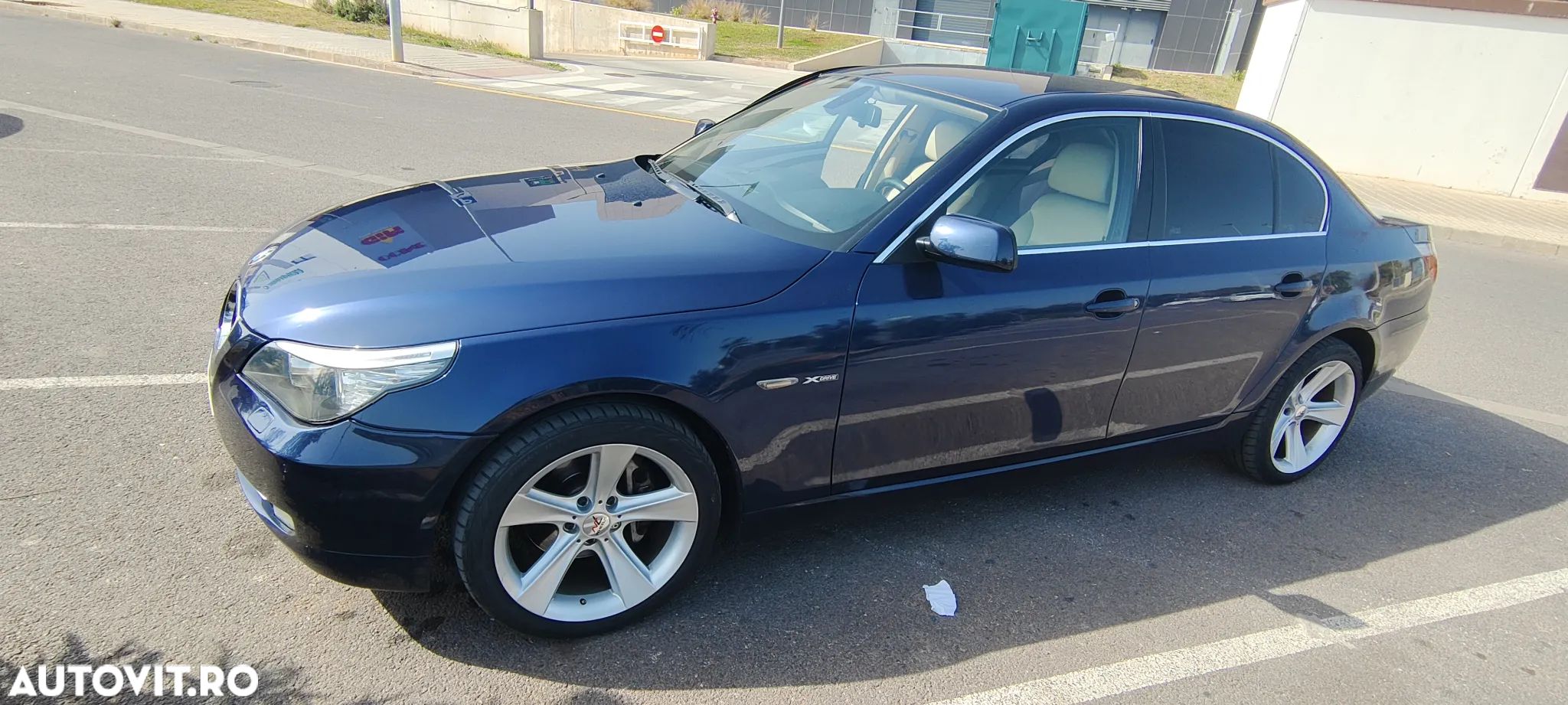 BMW Seria 5 525d xDrive - 1