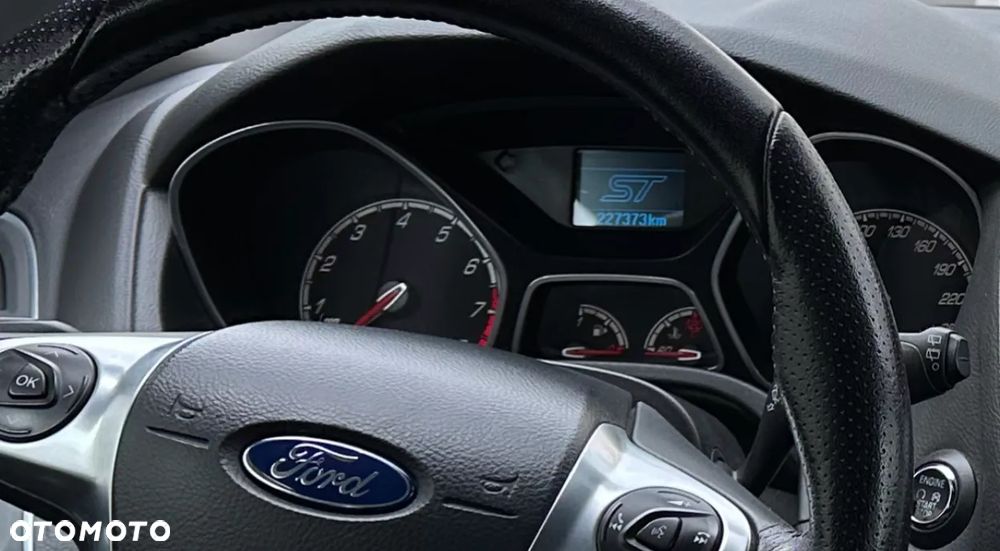 Ford Focus 2.0 EcoBoost ST - 18