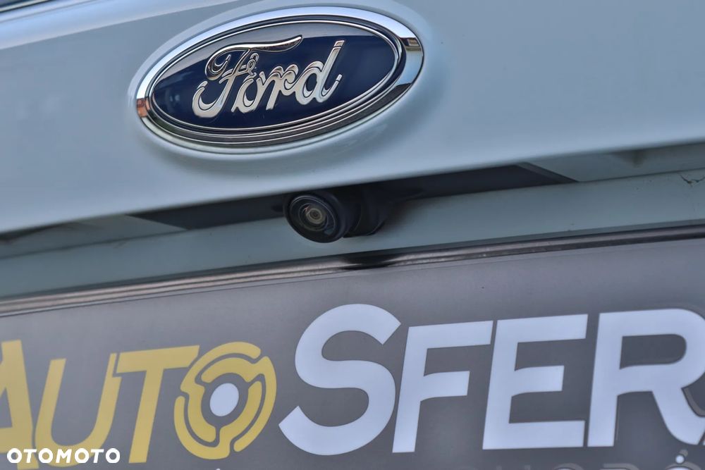 Ford Kuga 2.0 TDCi 2x4 Business Edition - 24