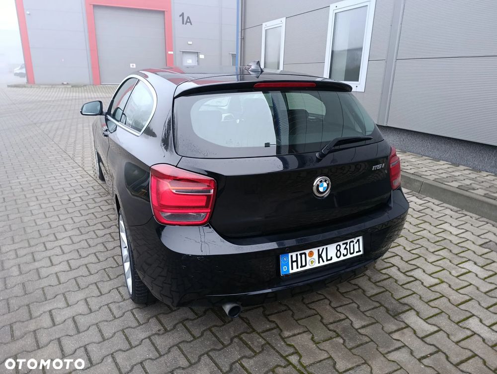 BMW Seria 1 118i Sport Line - 12