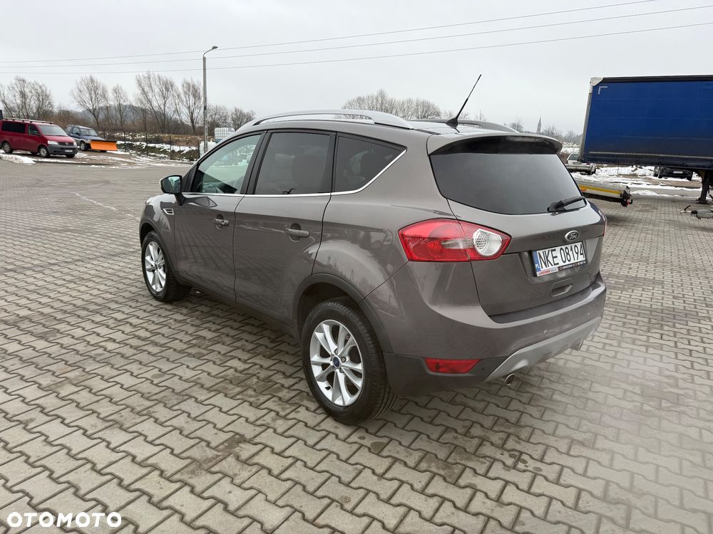 Ford Kuga 2.0 TDCi 2x4 Titanium - 6