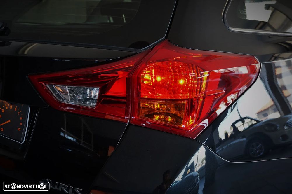 Toyota Auris Touring Sports 1.4 D-4D Life - 29