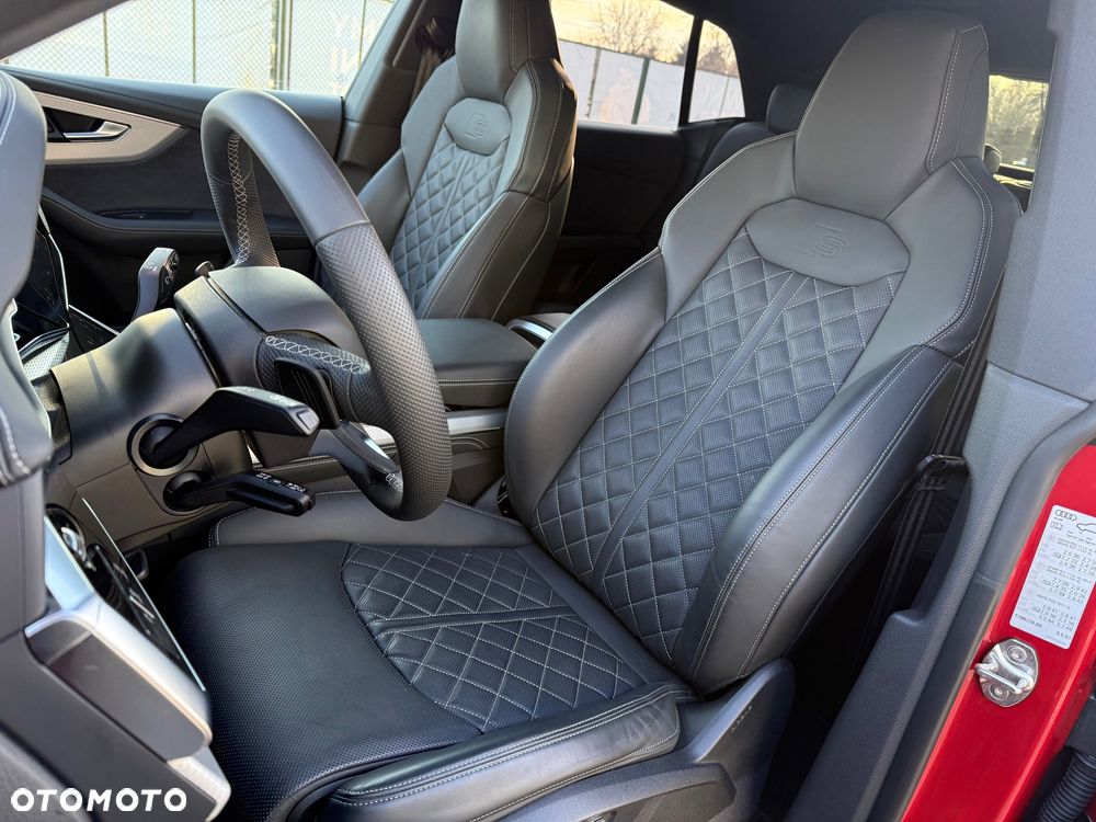 Audi SQ8 - 22