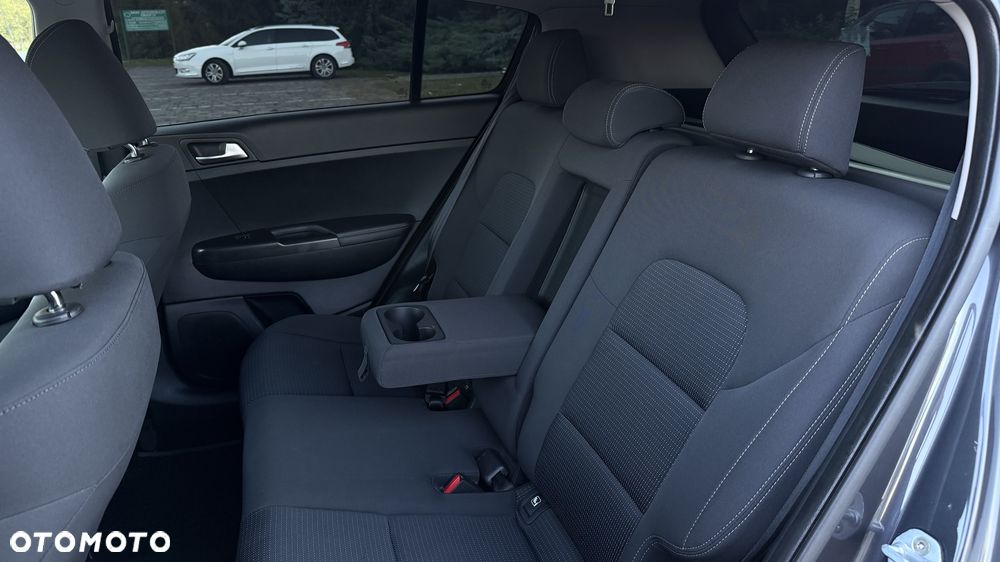 Kia Sportage 1.6 GDI L 2WD - 38