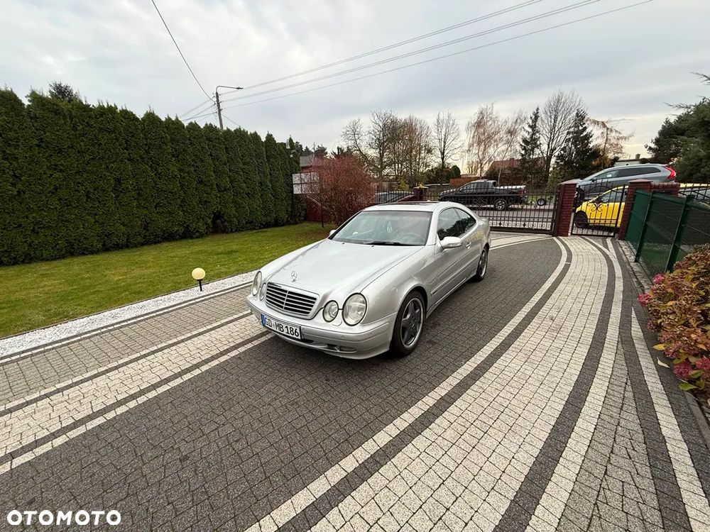 Mercedes-Benz CLK 320 - 2