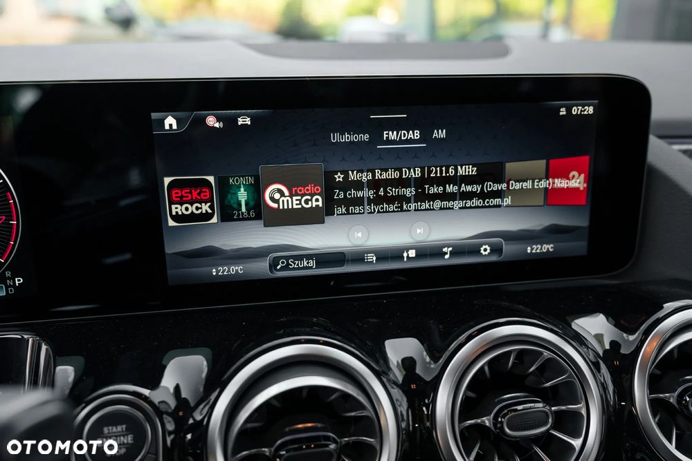 Mercedes-Benz GLA 200 AMG Line - 11