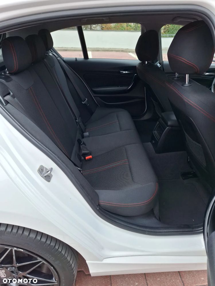 BMW Seria 1 118i Sport Line Shadow - 15