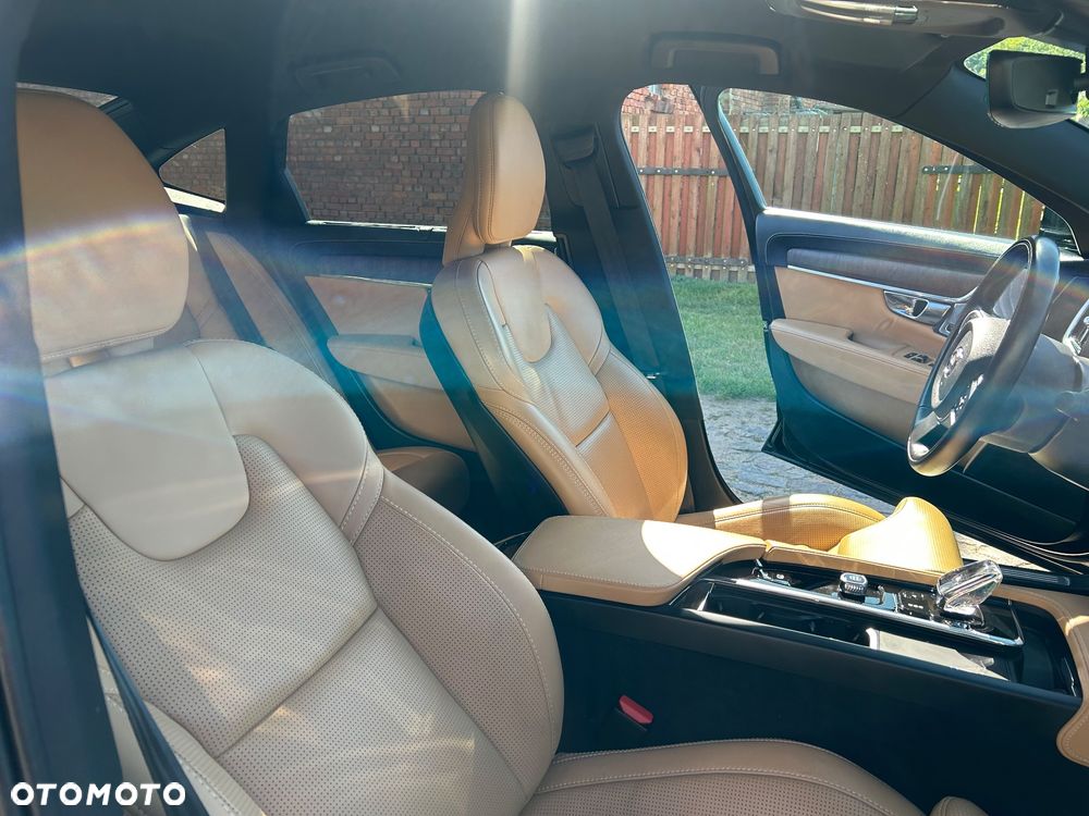 Volvo S90 - 26