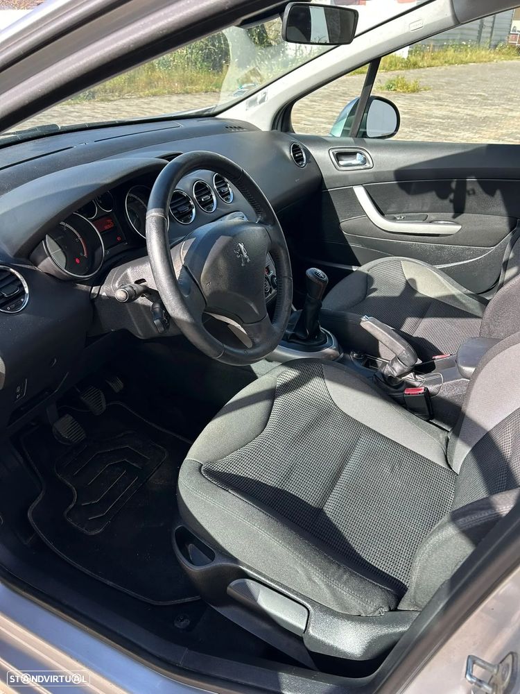 Peugeot 308 1.6 HDi Executive - 5