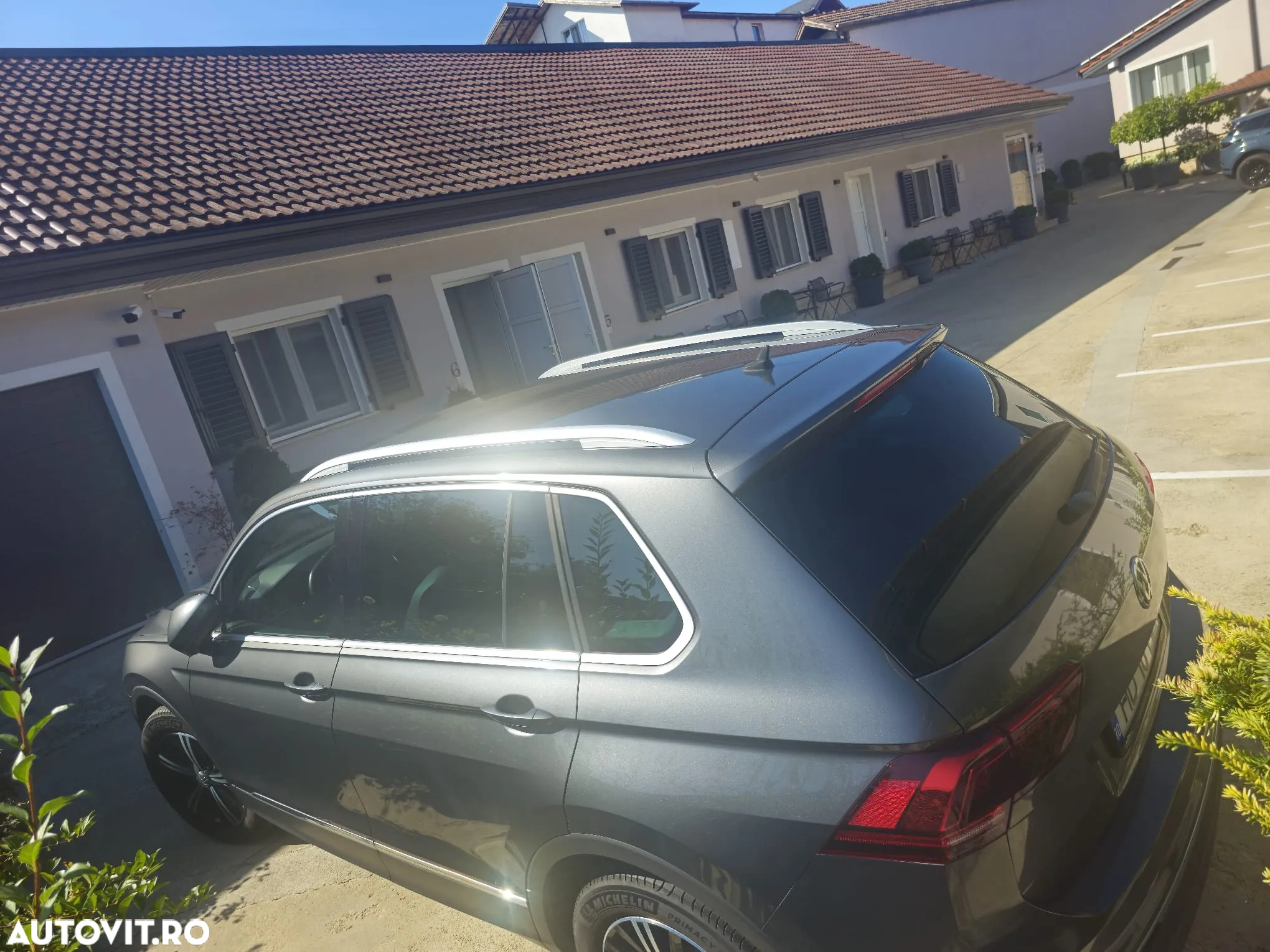 Volkswagen Tiguan 2.0 TDI DSG 4Mot Highline - 2