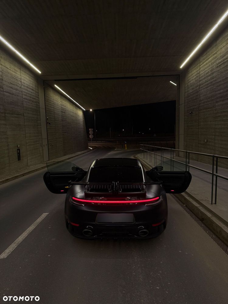 Porsche 911 - 25
