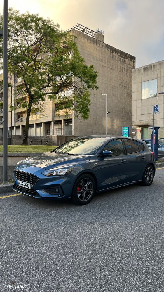 Ford Focus 1.0 EcoBoost MHEV ST-Line X - 1