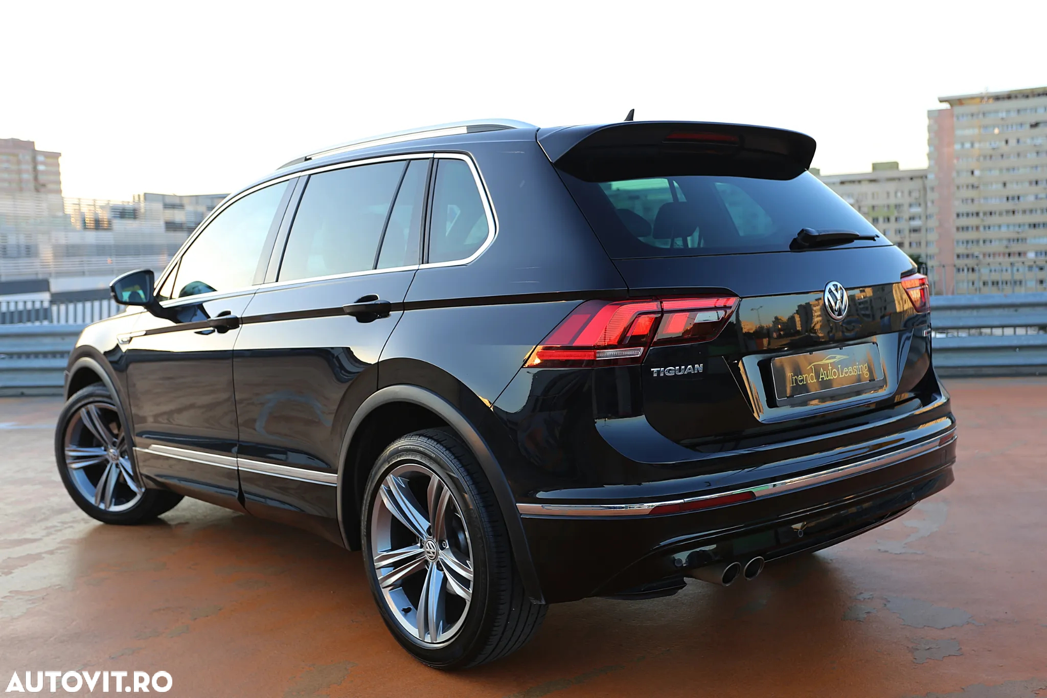 Volkswagen Tiguan 2.0 TDI 4Mot DSG Highline - 4
