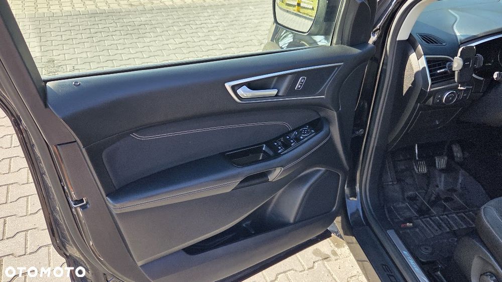 Ford Edge 2.0 TDCi 4WD Titanium - 21