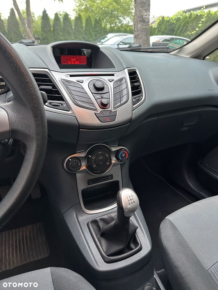 Ford Fiesta 1.25 Trend - 10