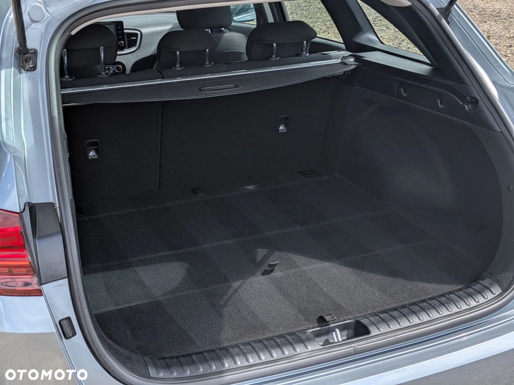 Kia Ceed 1.6 CRDi SCR L Business Line - 23