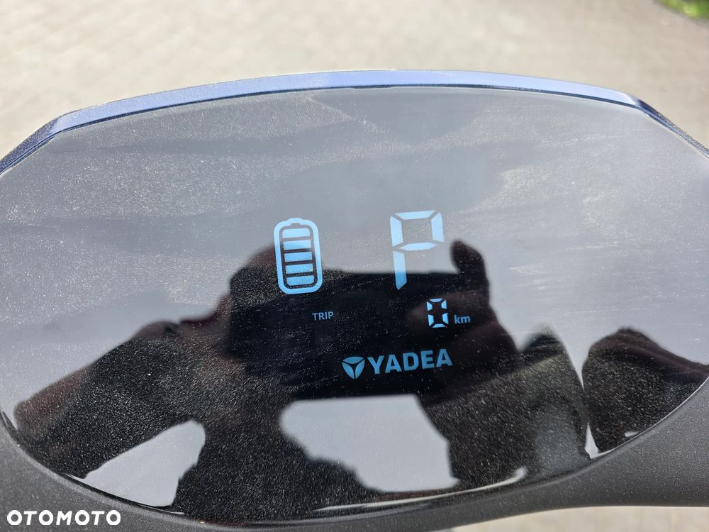 Yadea C-line - 11