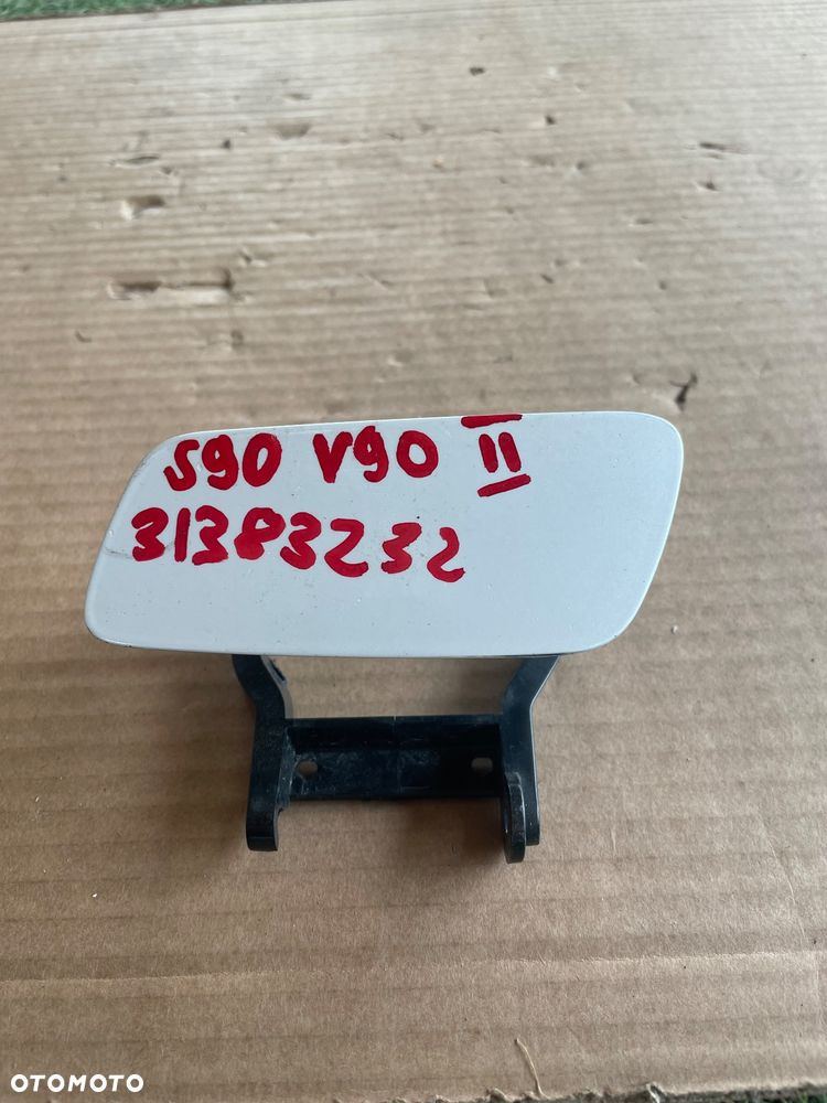 Volvo s90 v90 II zaślepka spryskiwacza prawa 31383233