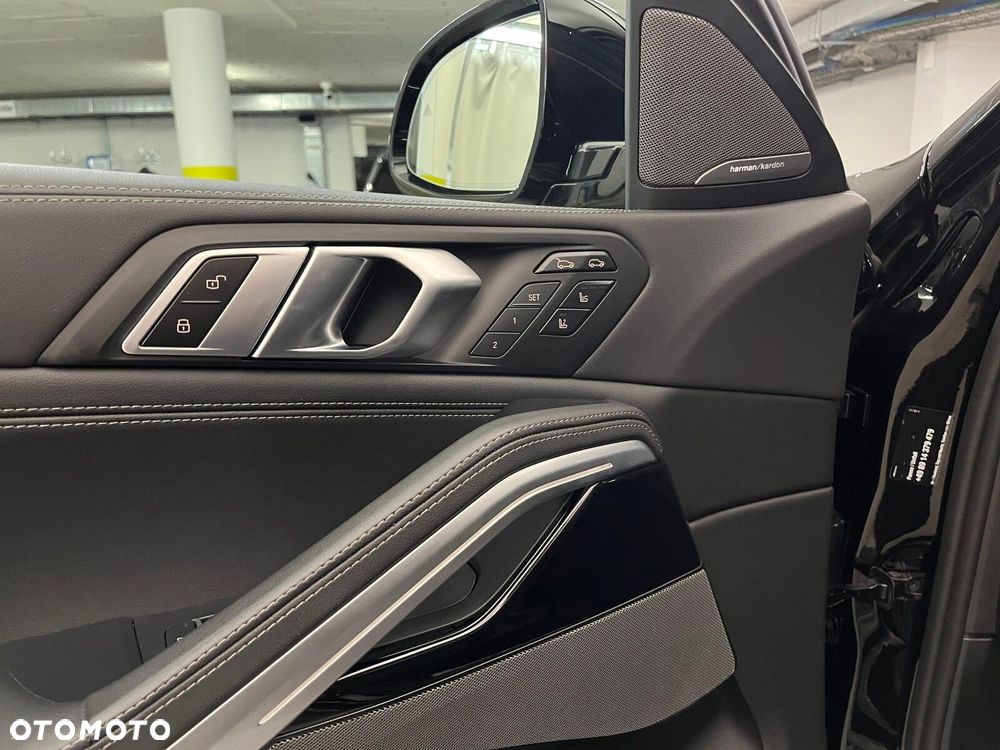 BMW X6 xDrive40d mHEV - 17