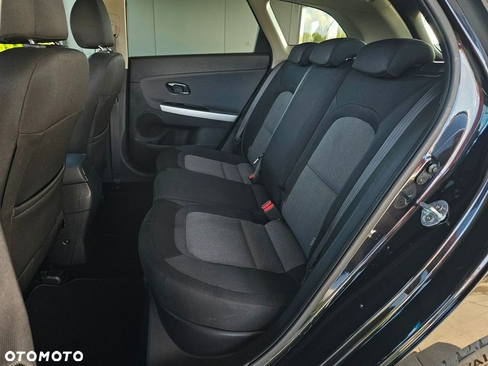 Kia Ceed - 29