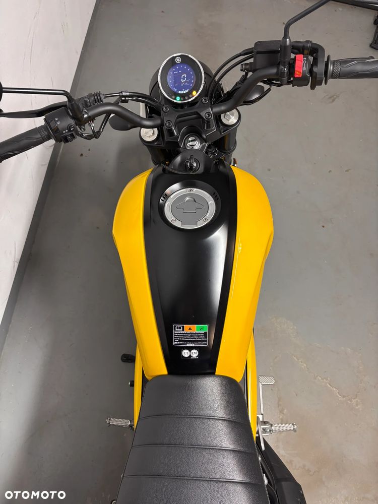 Yamaha XSR - 7