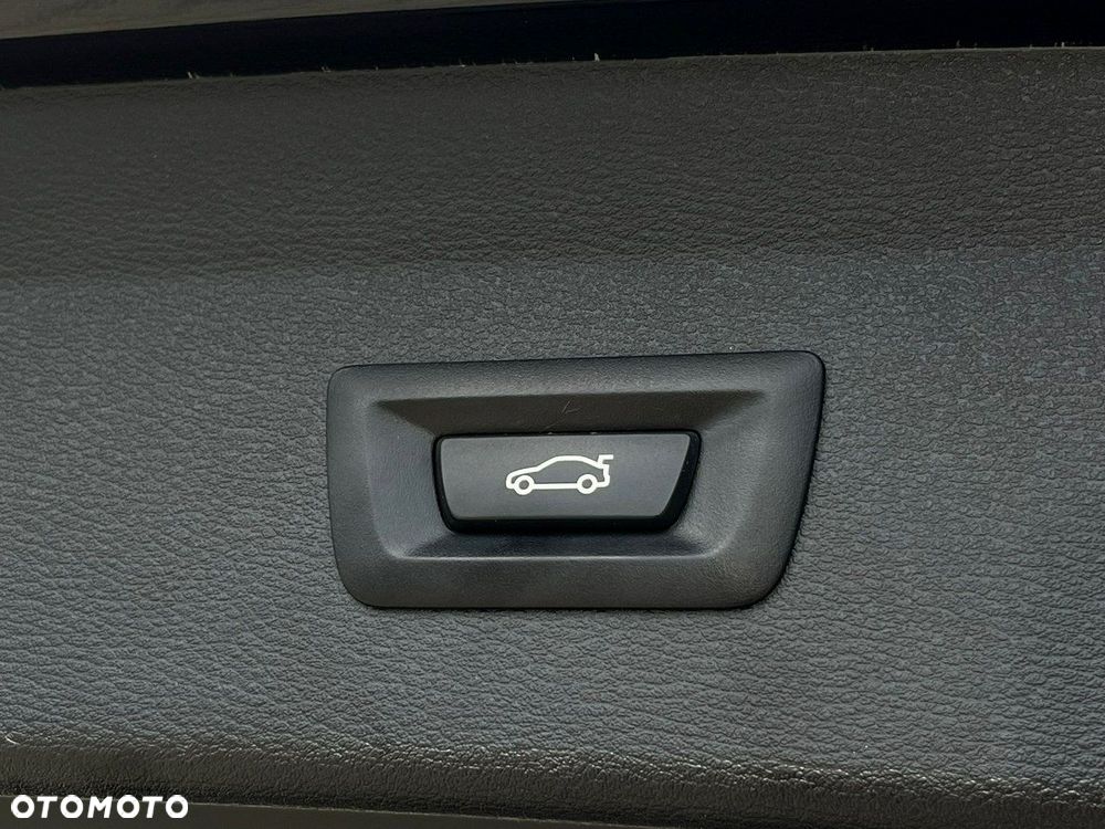 BMW X1 xDrive25e Advantage - 16