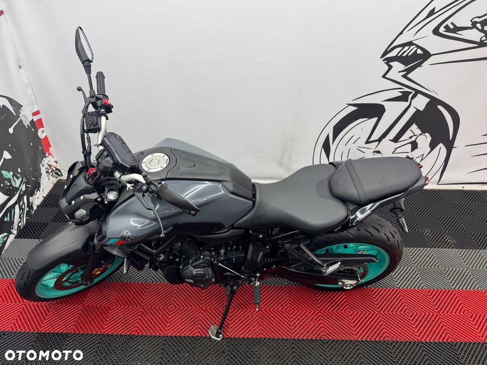 Yamaha MT - 8