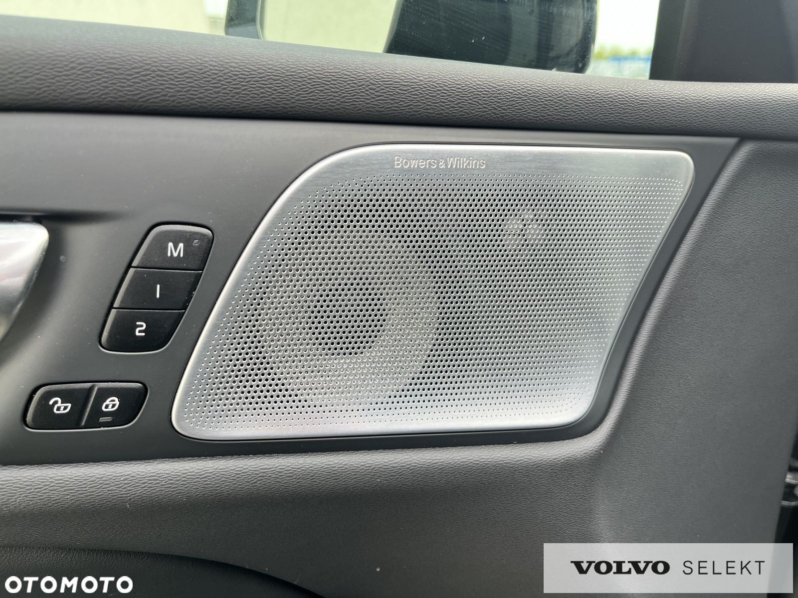 Volvo V60 Cross Country - 13