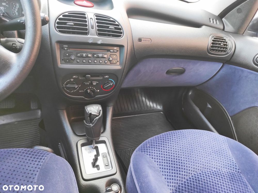 Peugeot 206 1.4 XT - 9