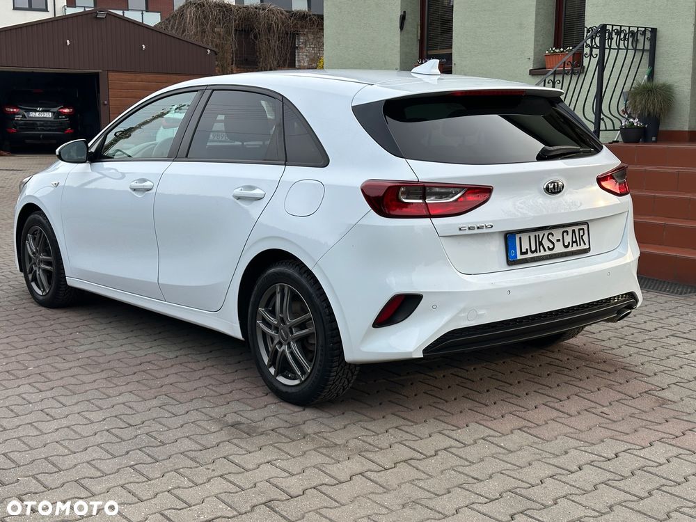 Kia Ceed 1.4 L Business Line Plus - 29