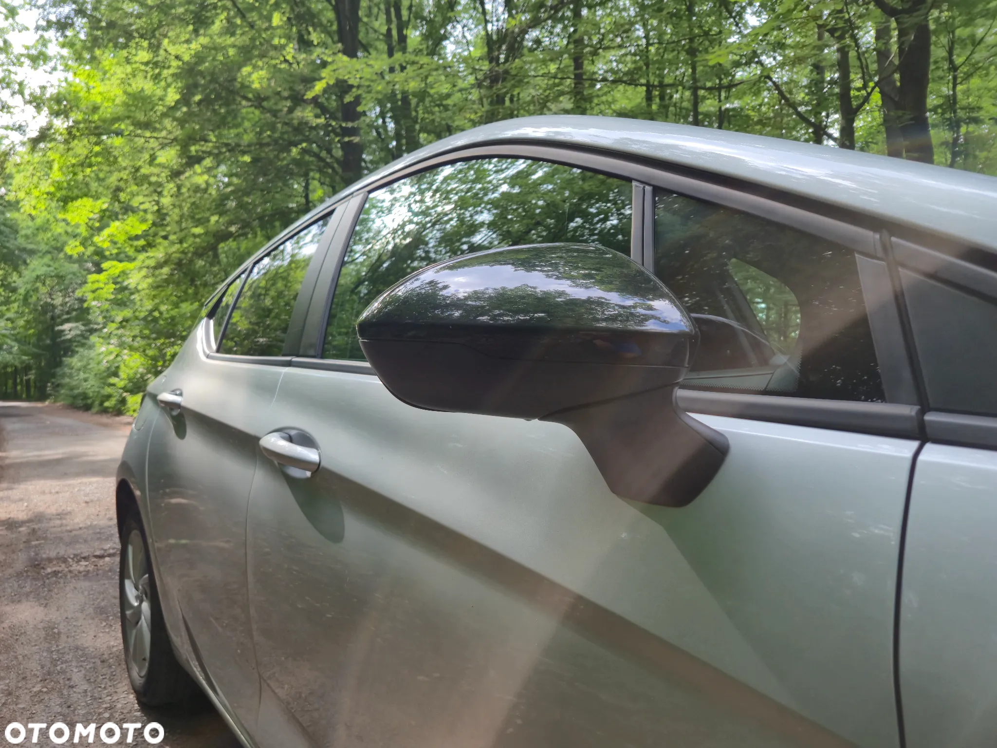 Opel Astra V 1.2 T Edition S&S - 9