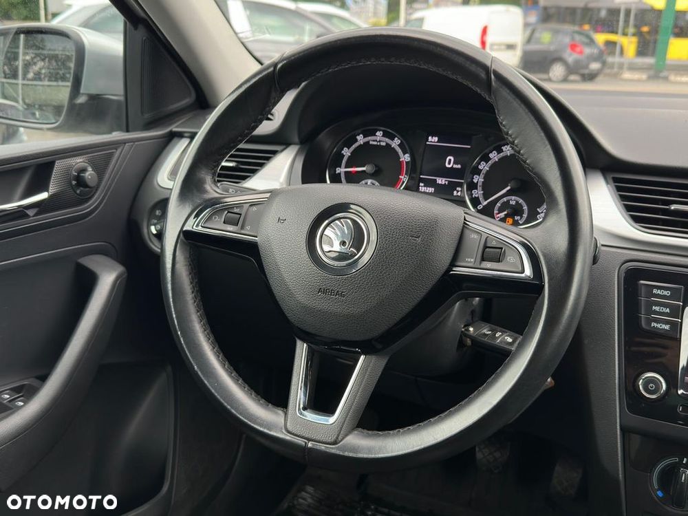 Skoda RAPID 1.0 TSI Ambition - 11