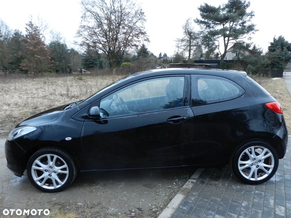Mazda 2 - 8