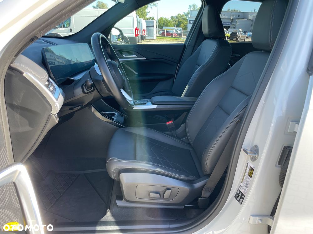 BMW X1 xDrive23i mHEV xLine - 11