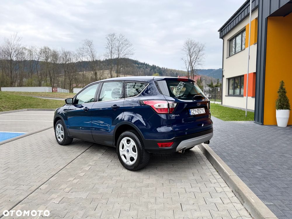 Ford Kuga 1.5 EcoBoost 2x4 Trend - 3