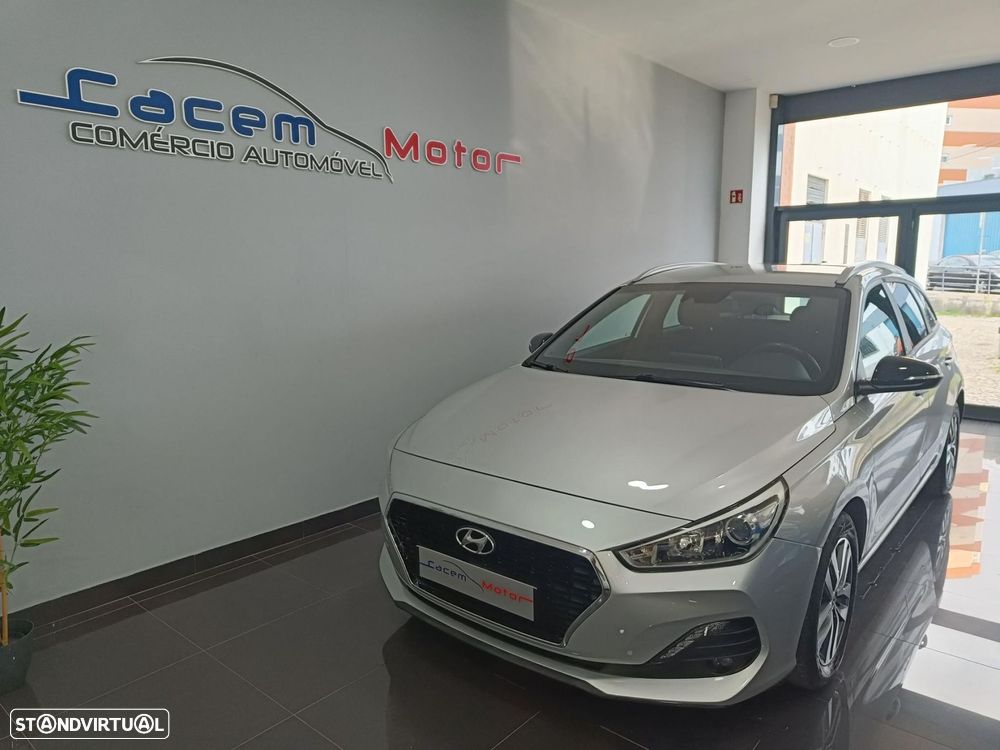 Hyundai i30 SW 1.0 T-GDi Style Plus - 1