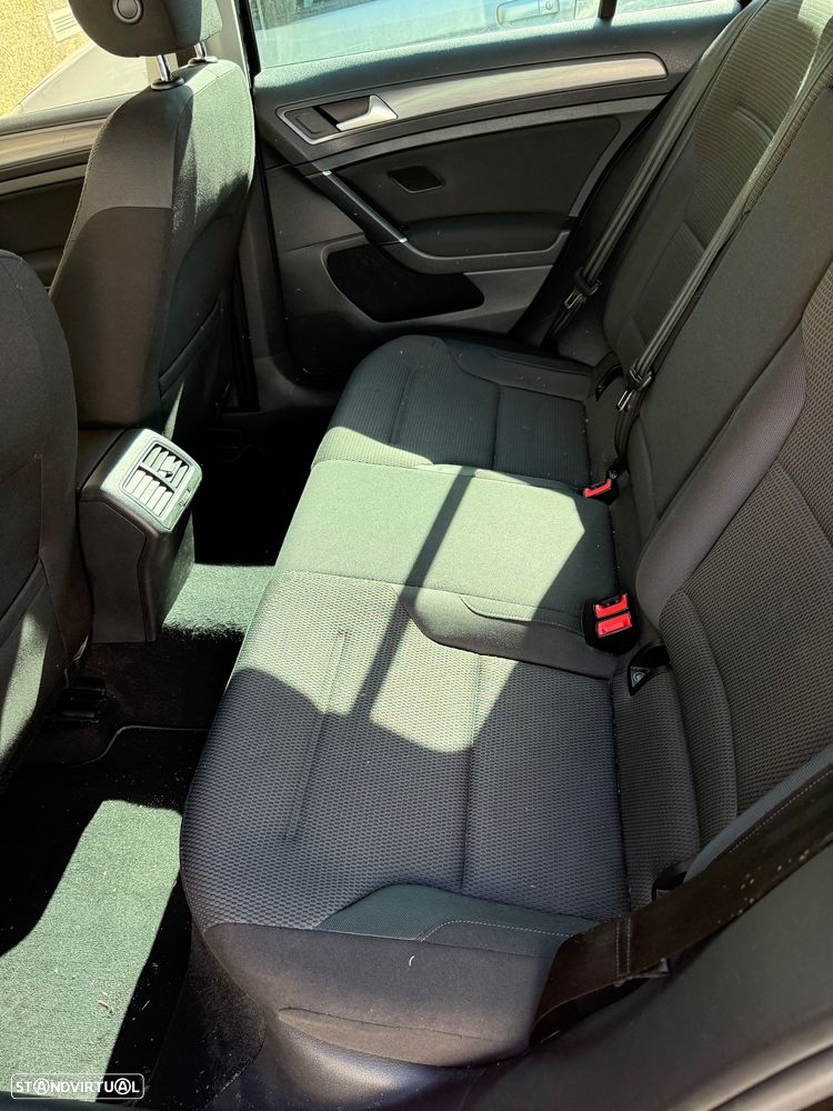 VW Golf Variant 1.6 TDi Confortline DSG - 10