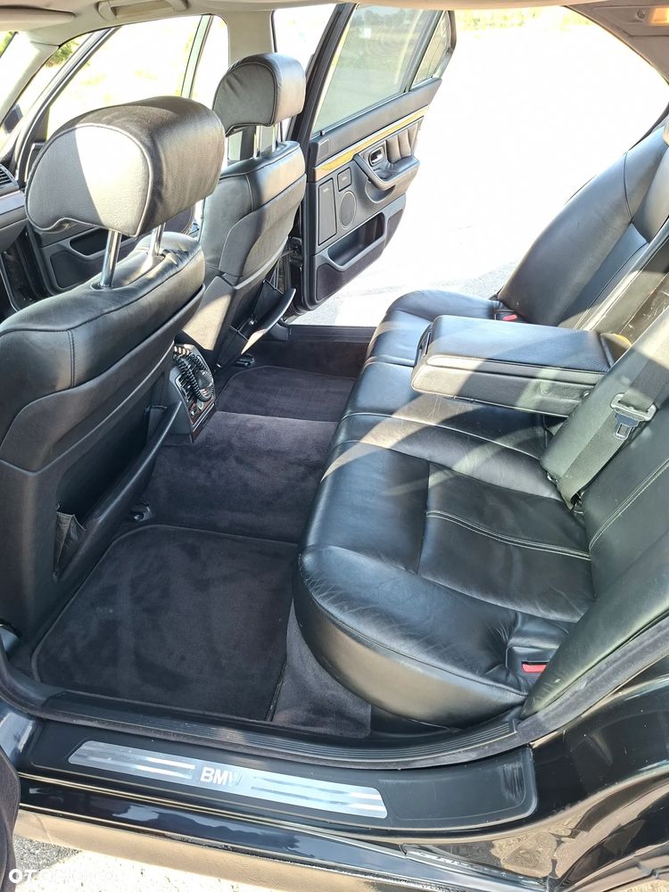 BMW Seria 7 740iL - 19
