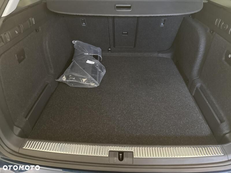 Skoda Superb 2.0 TDI SCR Style DSG - 24