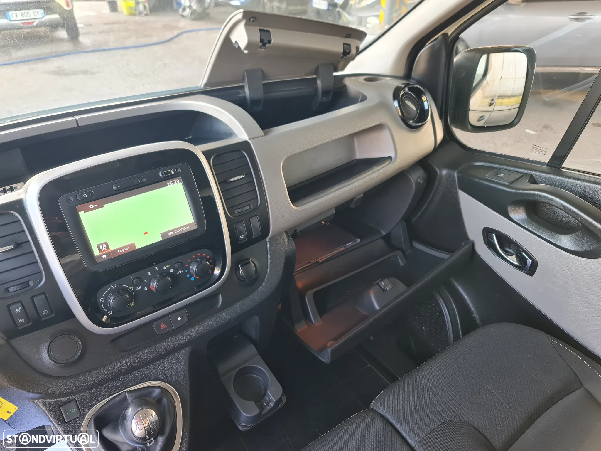 Renault TRAFIC 1.6 Dci 125CV * GPS/ AC/ IVA DEDUTÍVEL * - 23
