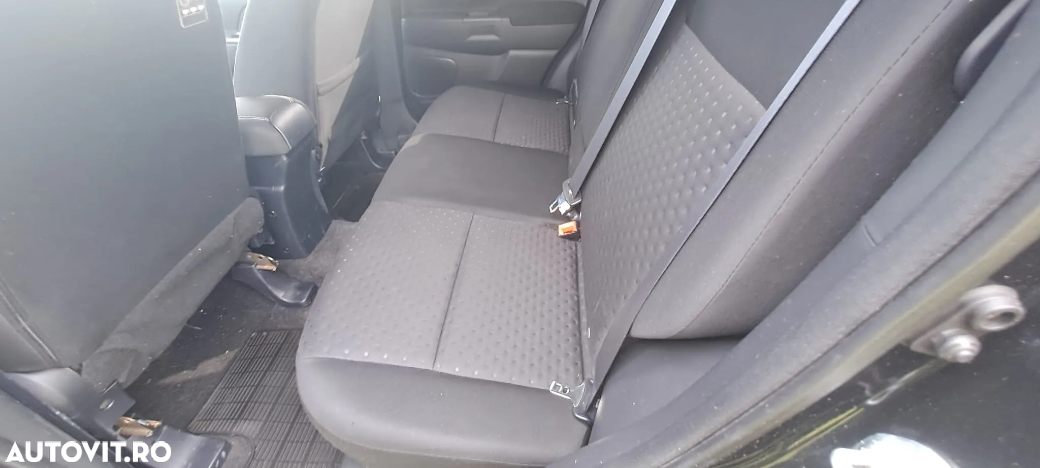 Mitsubishi ASX - 8