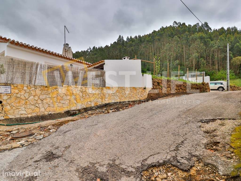 Terreno Rústico com 6812m2 declive suave a moderado - Vista sobre a... - Grande imagem: 5/25