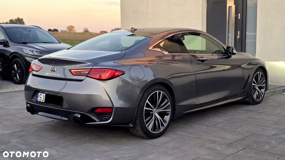 Infiniti Q60 - 16